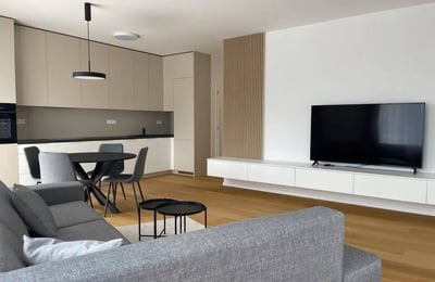 Location d’un appartement spacieux de 3 pièces, 99 m², quartier Dúbravka, Bratislava, Slovaquie